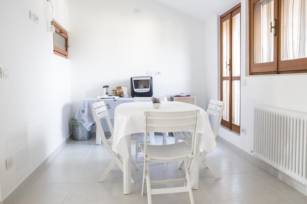 Bianco Nuvola Bed & Breakfast Montecchio  ภายนอก รูปภาพ